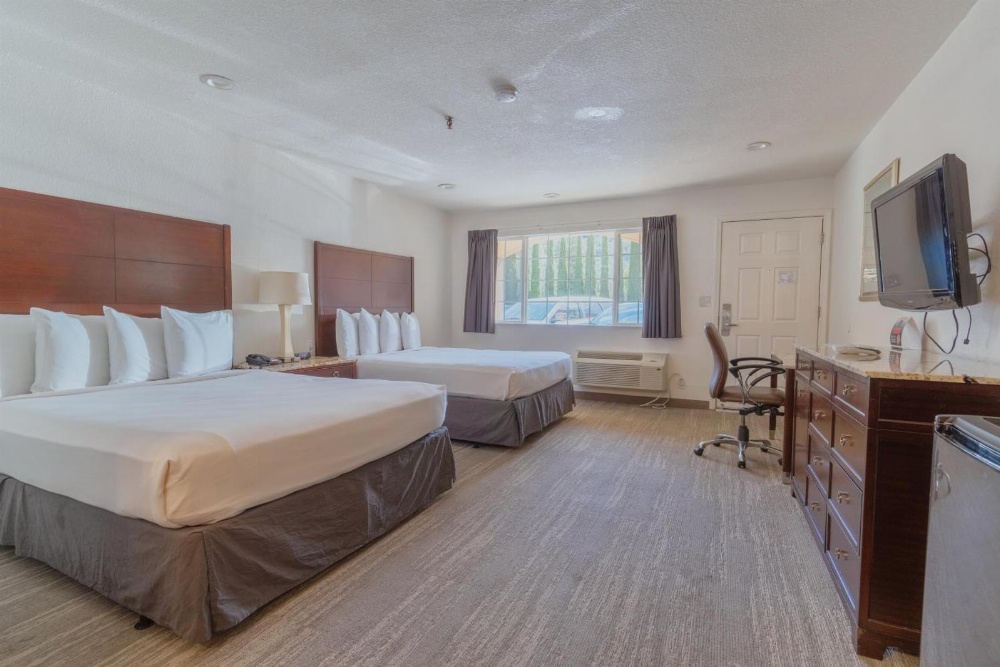 The Yosemite Inn Image 22