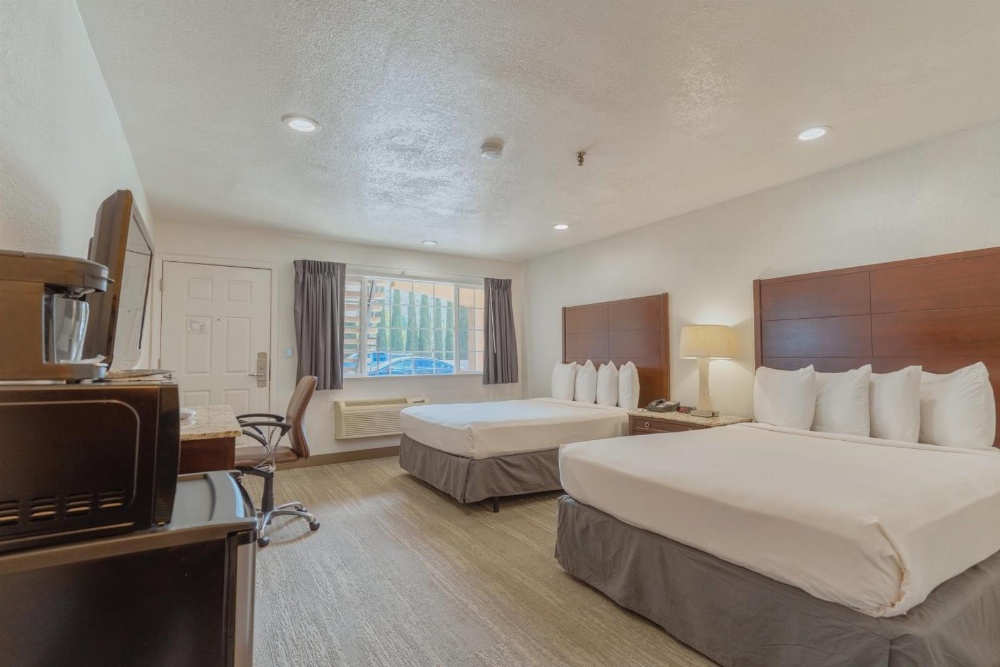 The Yosemite Inn Image 28