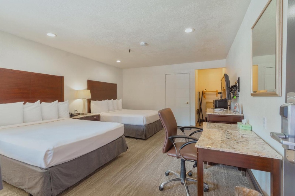 The Yosemite Inn Image 29